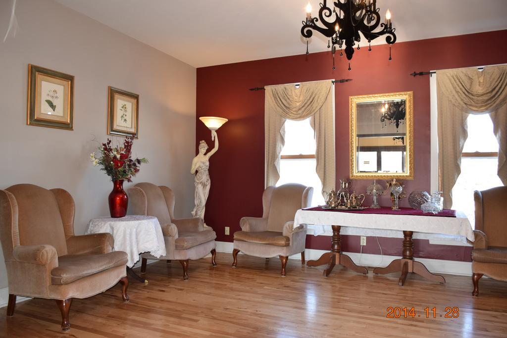Auberge Wild Rose Inn Moncton Exterior foto