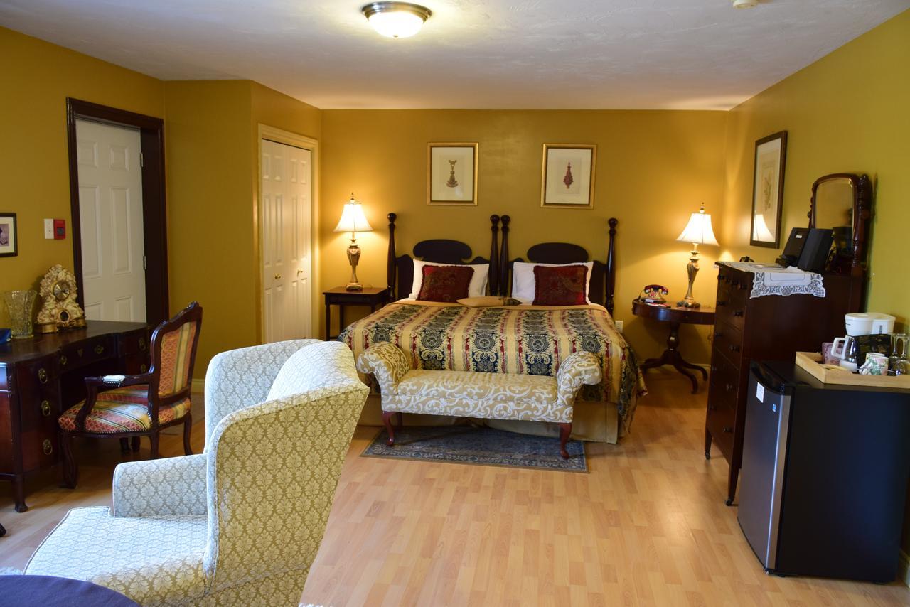 Auberge Wild Rose Inn Moncton Exterior foto
