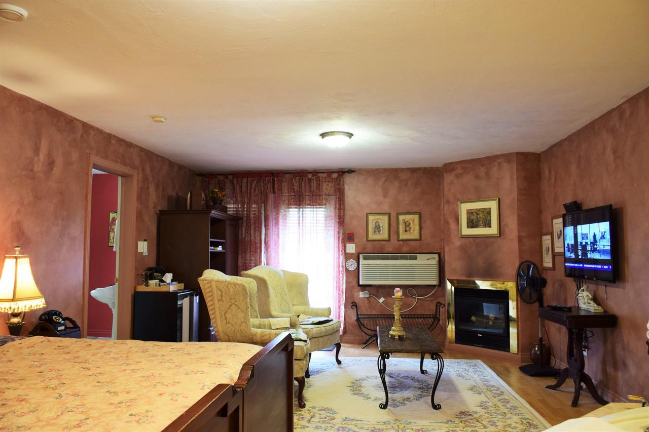 Auberge Wild Rose Inn Moncton Exterior foto